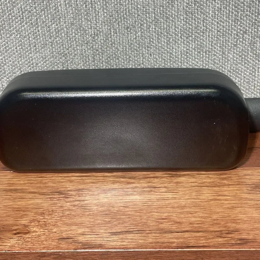 Coach New York Black Hard Clamshell Sunglasses Eye Glass Case Eyeglass Holder